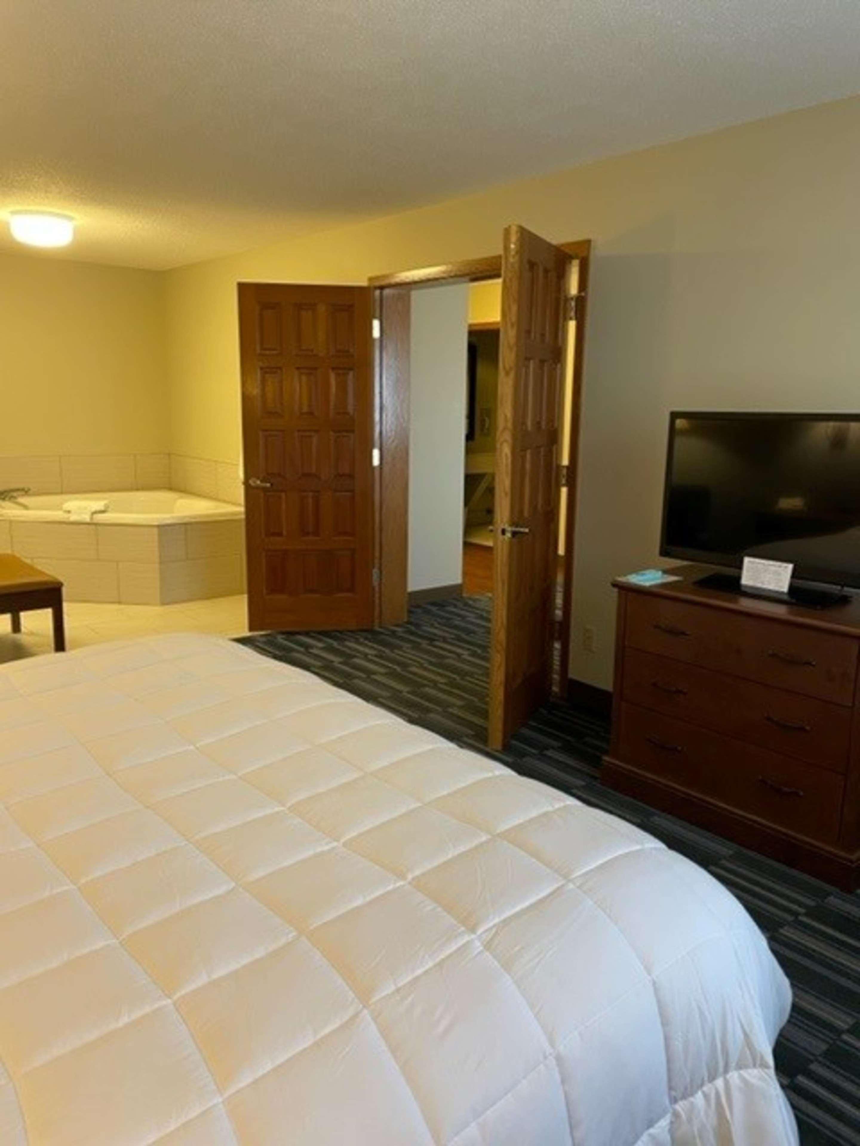 Best Western Inn Rice Lake Esterno foto