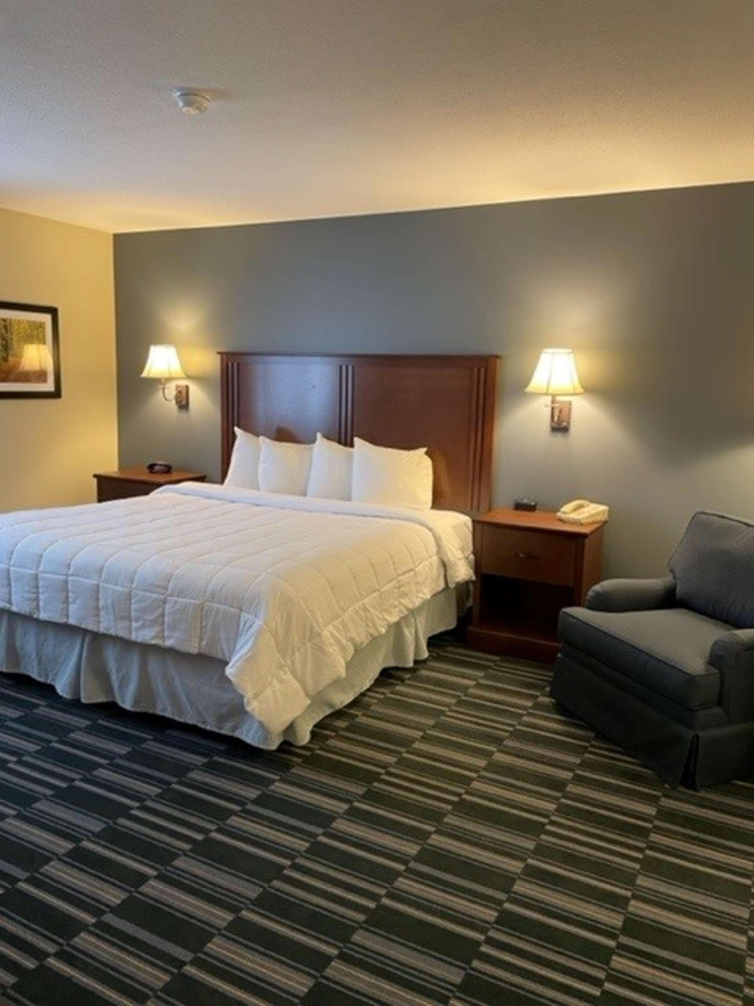 Best Western Inn Rice Lake Esterno foto