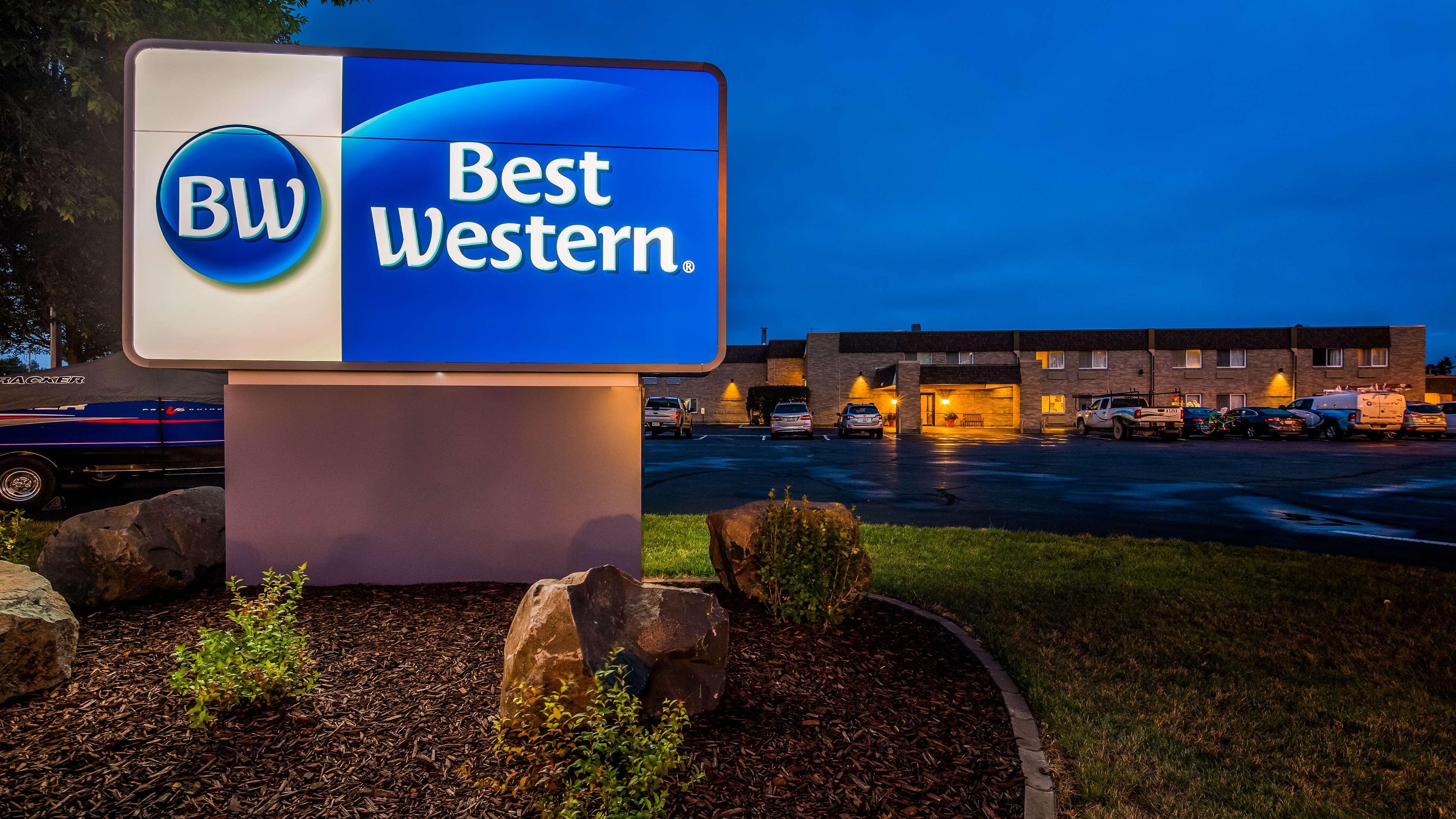 Best Western Inn Rice Lake Esterno foto